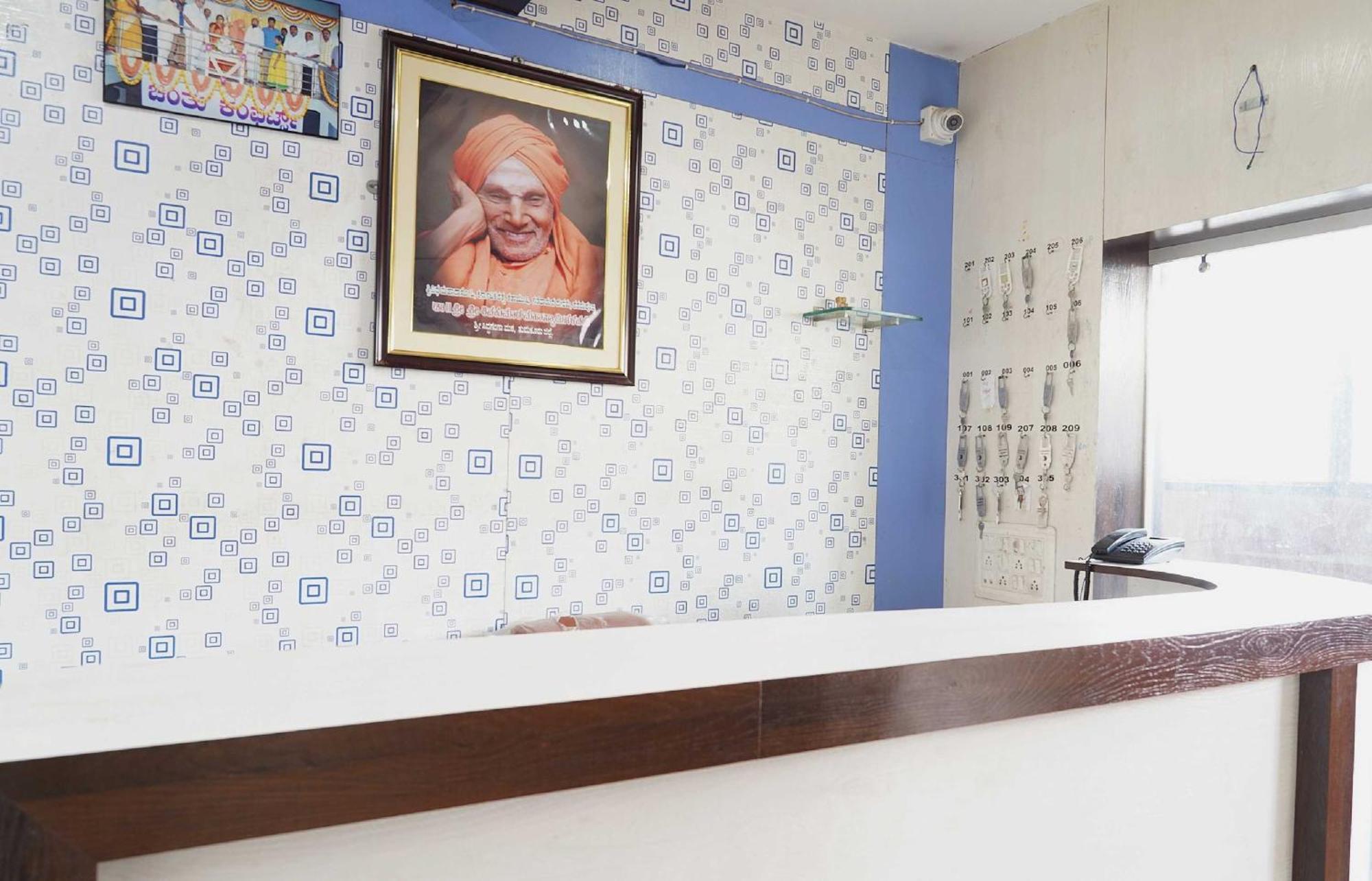 สปอต ออน 41441 ชินทุ คอมฟอร์ต Hotel Tumkur ภายนอก รูปภาพ