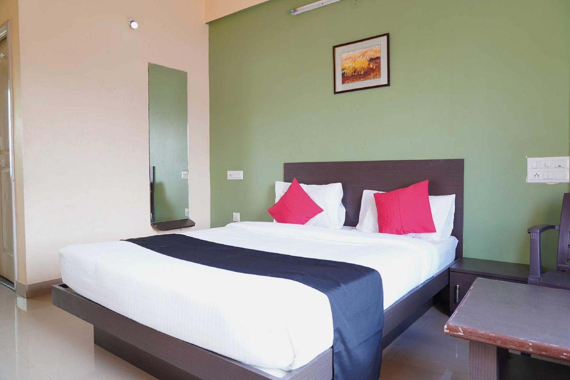 สปอต ออน 41441 ชินทุ คอมฟอร์ต Hotel Tumkur ภายนอก รูปภาพ