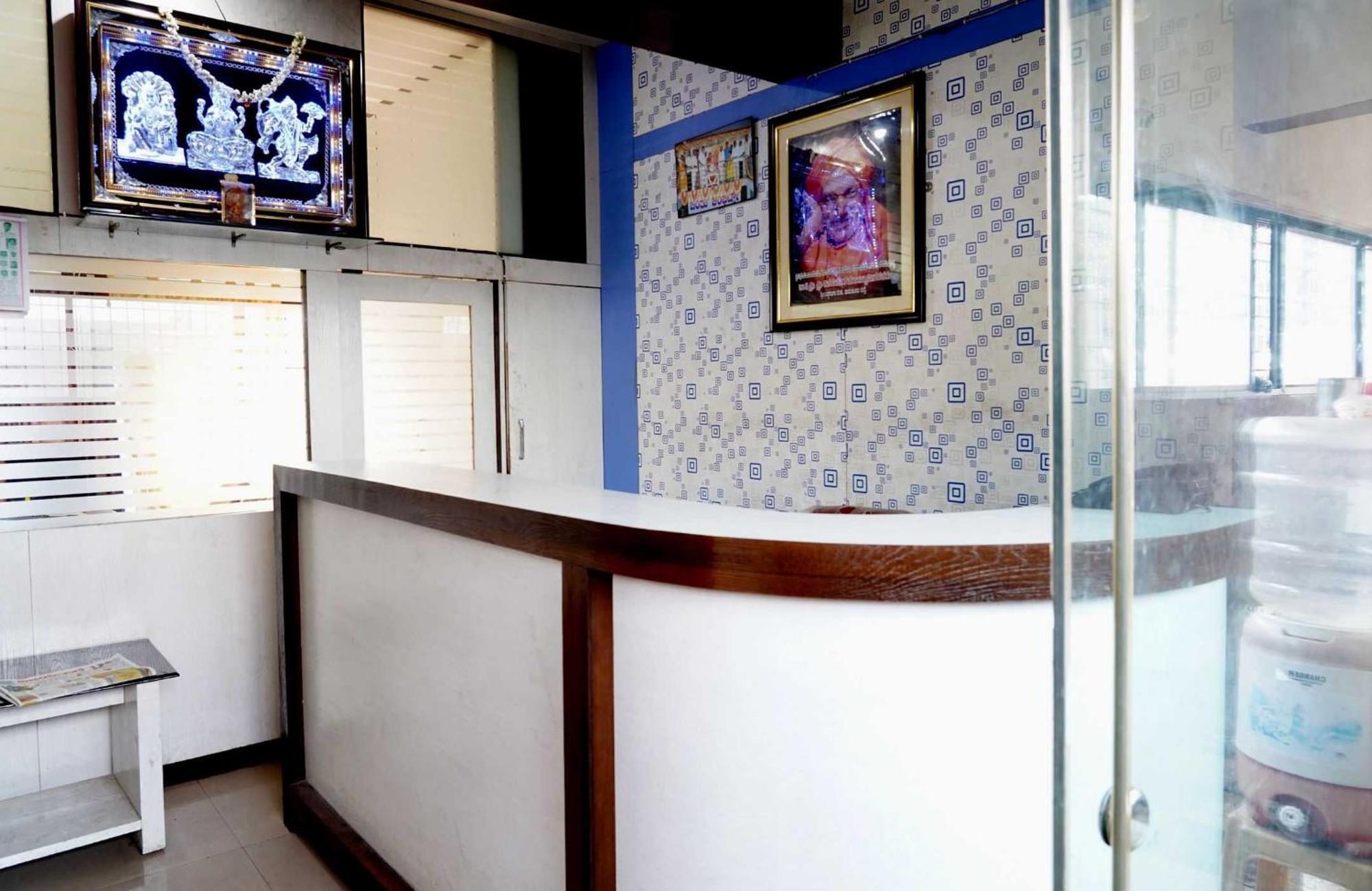 สปอต ออน 41441 ชินทุ คอมฟอร์ต Hotel Tumkur ภายนอก รูปภาพ